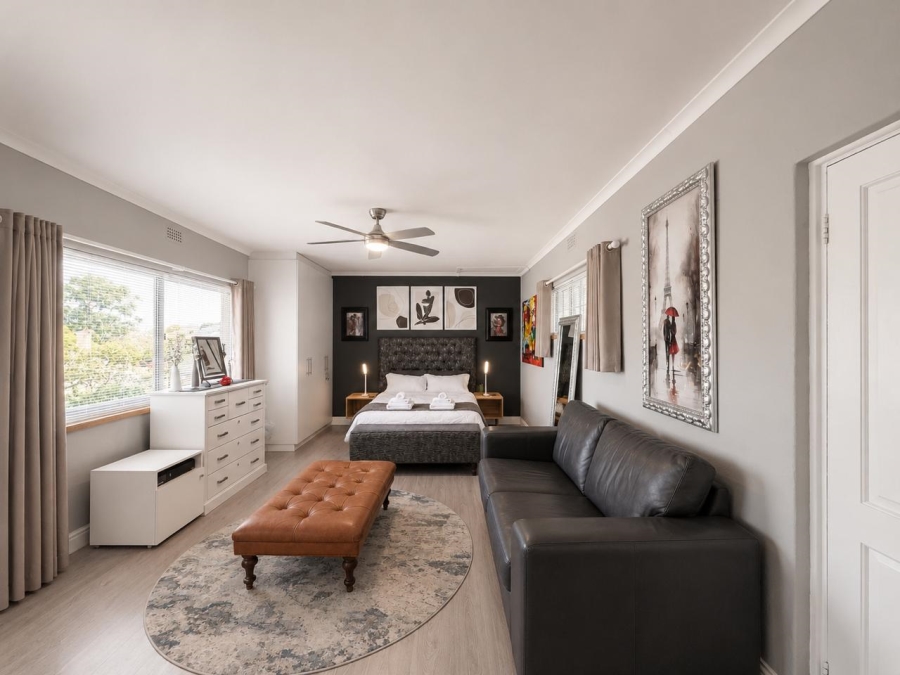 1 Bedroom Property for Sale in Green Point Western Cape